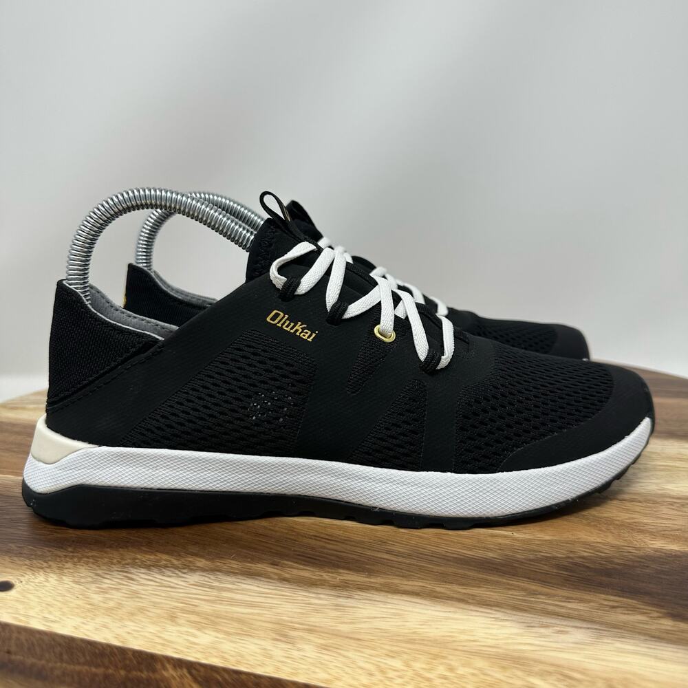 OluKai Huia Sneakers Women's Size US 8 Black Lace Up Mesh Athletic 20492-4040
